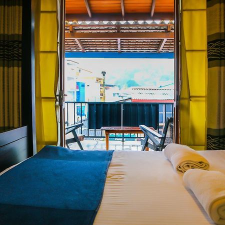 Dhawalagiri Inn Канди Экстерьер фото