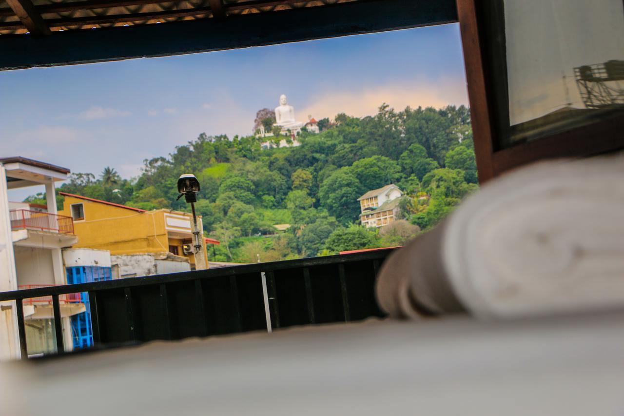 Dhawalagiri Inn Канди Экстерьер фото